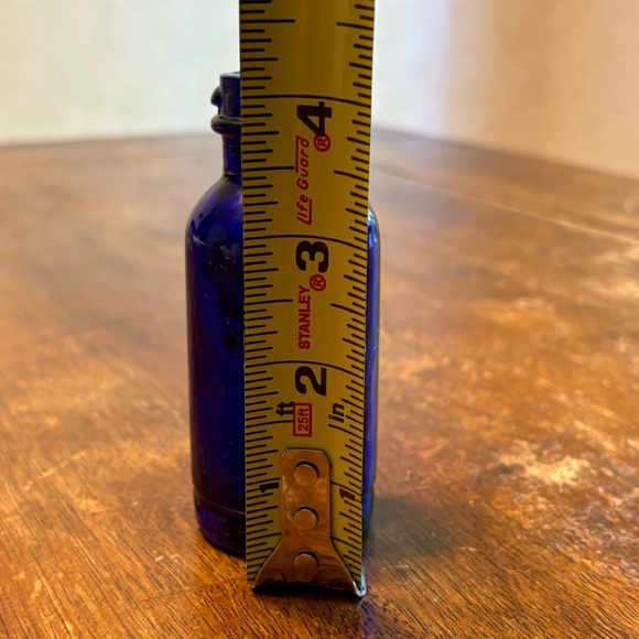 Antique Vintage cobalt glass med apothecary bottles - Picture 7 of 8